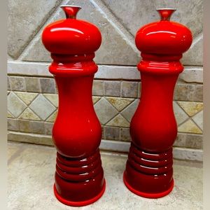Le Creuset Salt & Pepper Mill Set